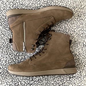 Reef Lace Up Rover Boots